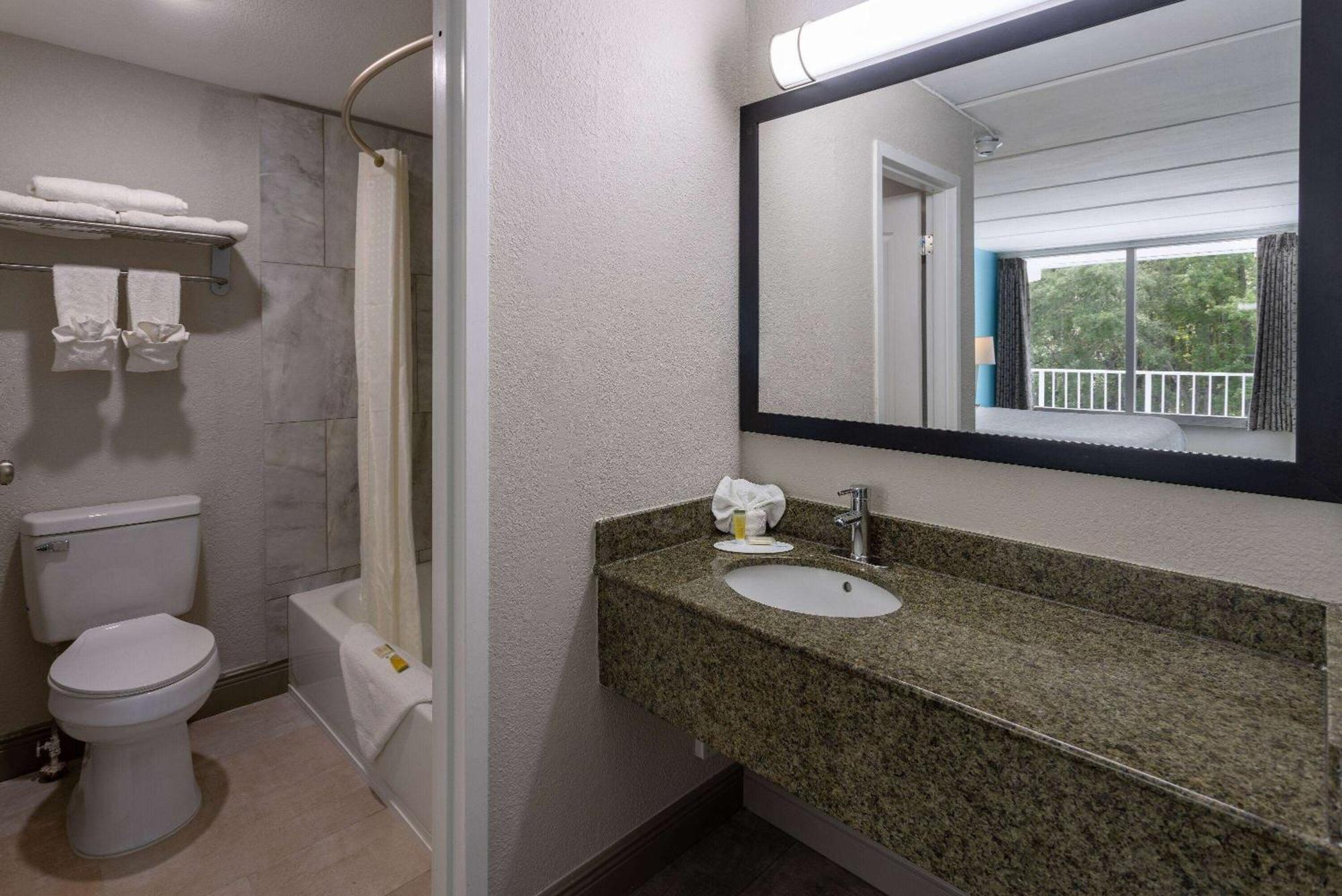 Travelodge By Wyndham Kingsland Ga Экстерьер фото