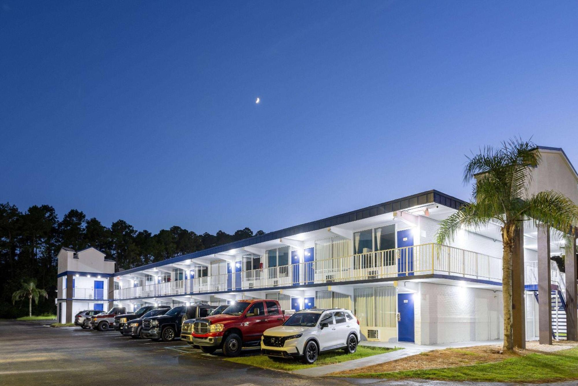 Travelodge By Wyndham Kingsland Ga Экстерьер фото