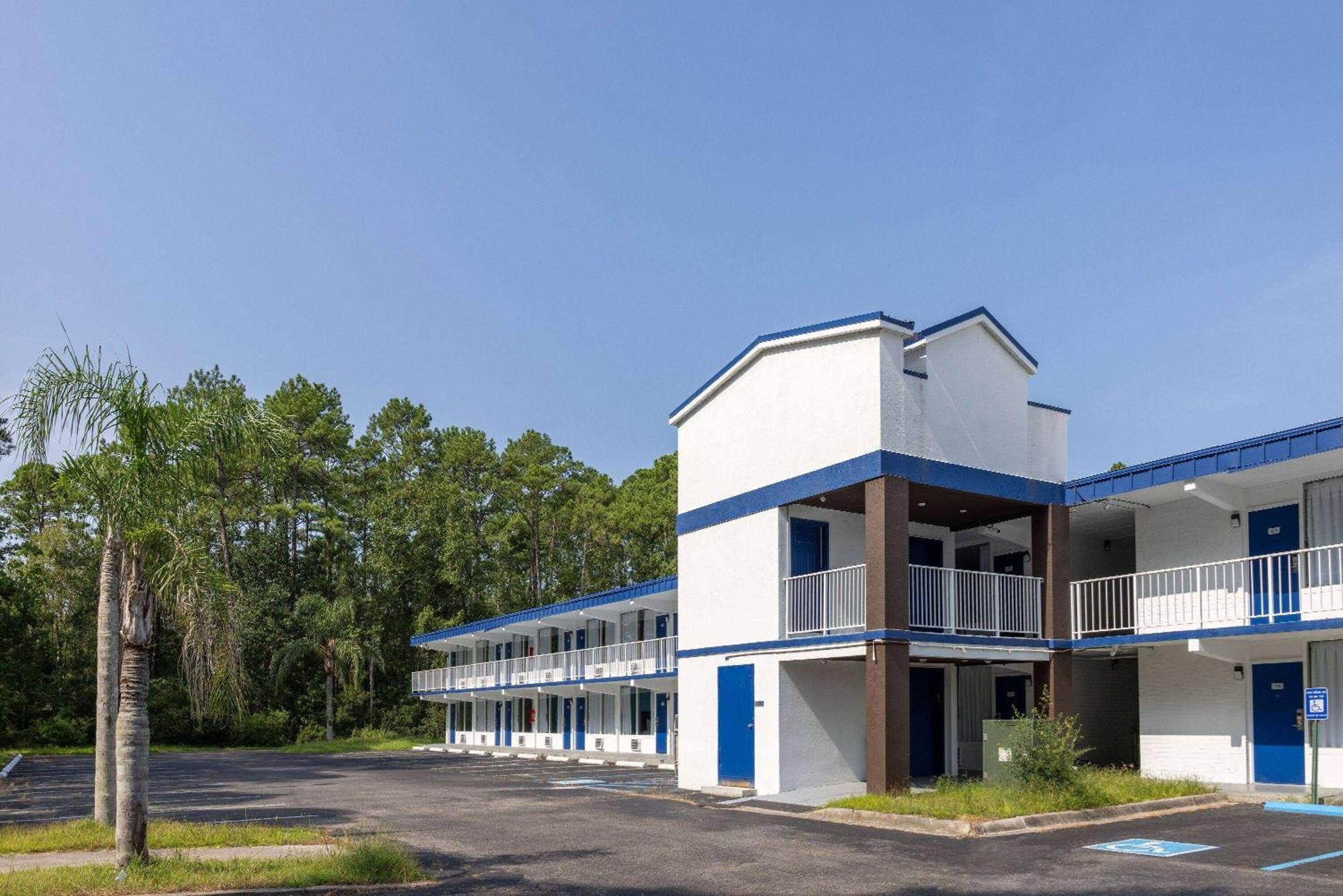 Travelodge By Wyndham Kingsland Ga Экстерьер фото